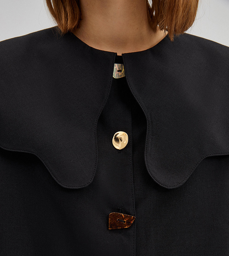 Solid scallop Collar Long Sleeves Top