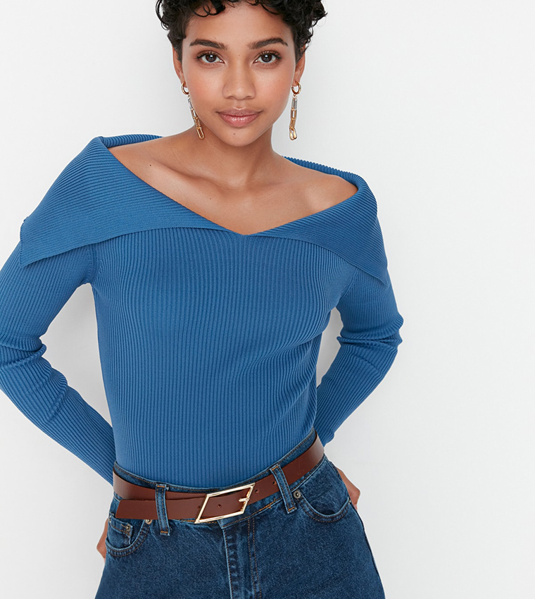 Buy Trendyol Off Shoulder Knitwear Sweater In Indigo 6thStreet UAE