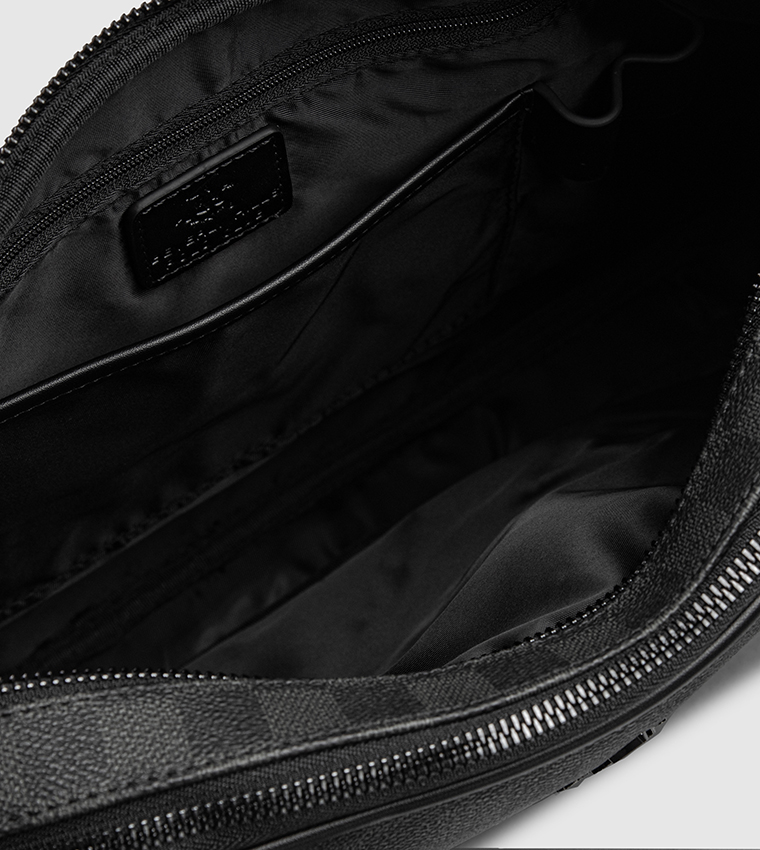 Checkered Zippered Laptop Bag