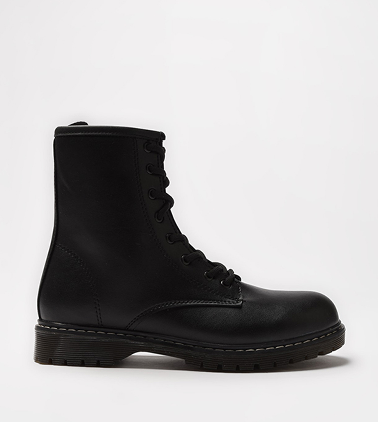 Buy Trendyol Basic Casual Ankle Boots In Black | 6thStreet Bahrain