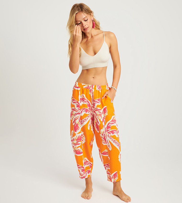 Patterned Cropped Beach Pants