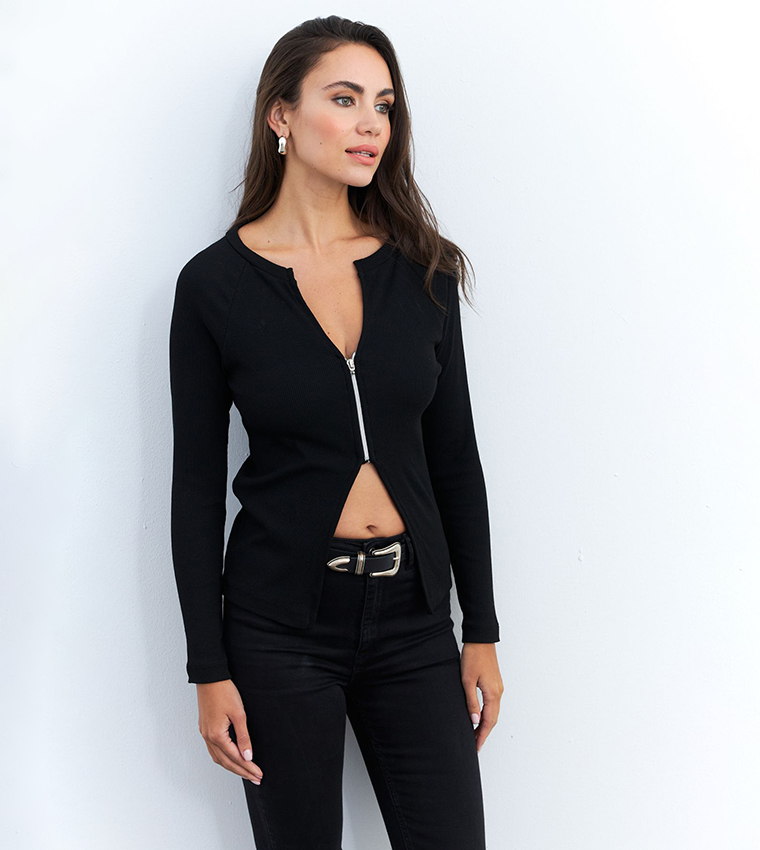 Buy Cool & Sexy Solid Zippered Top In Black | 6thStreet UAE