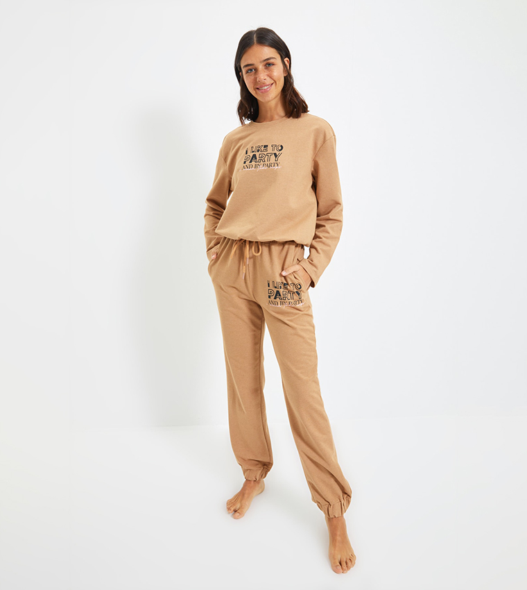 Buy Trendyol Basic Printed Night Suit In Beige | 6thStreet Qatar