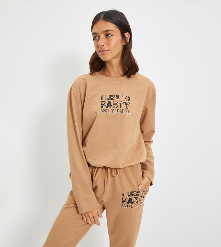 Buy Trendyol Basic Printed Night Suit In Beige | 6thStreet Qatar