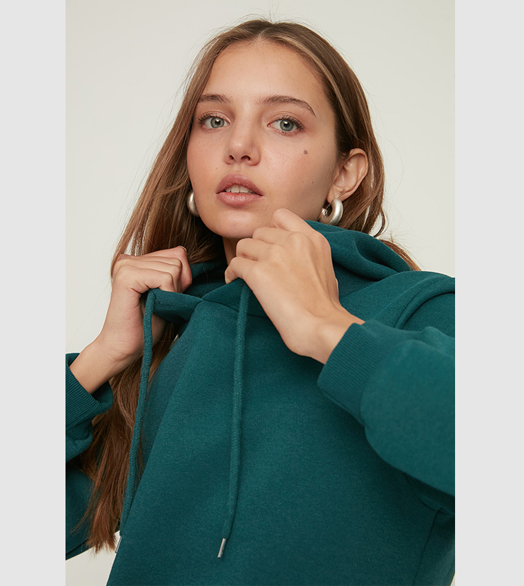 Buy Trendyol Basic Hooded Sweatshirt In Green | 6thStreet Oman