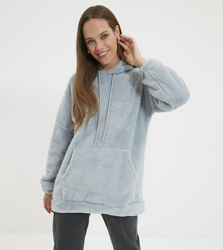 Şans Women's Large Size Gray Hooded Sweatshirt with Raised Embroidery and  Kangaroo Pocket Detail 65N37206 - Trendyol