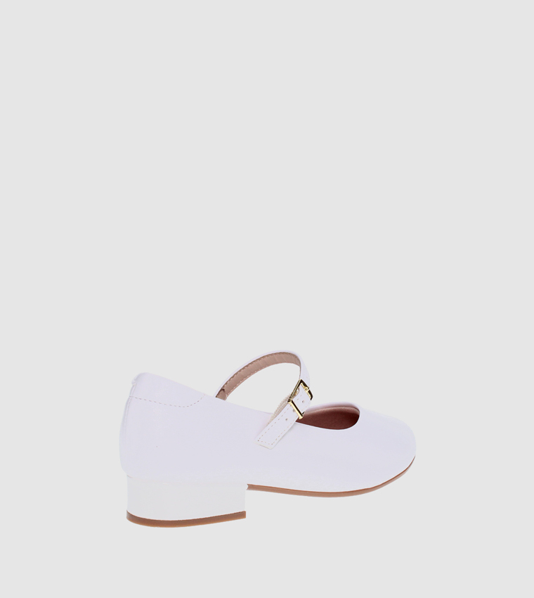 حذاء ماكينزي ماري جين بمقدمة مستديرة