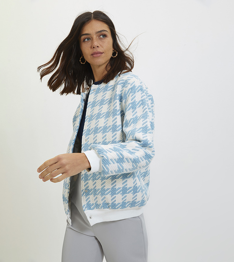 Buy Trendyol Checkered Cropped Jacket In Blue | 6thStreet Qatar