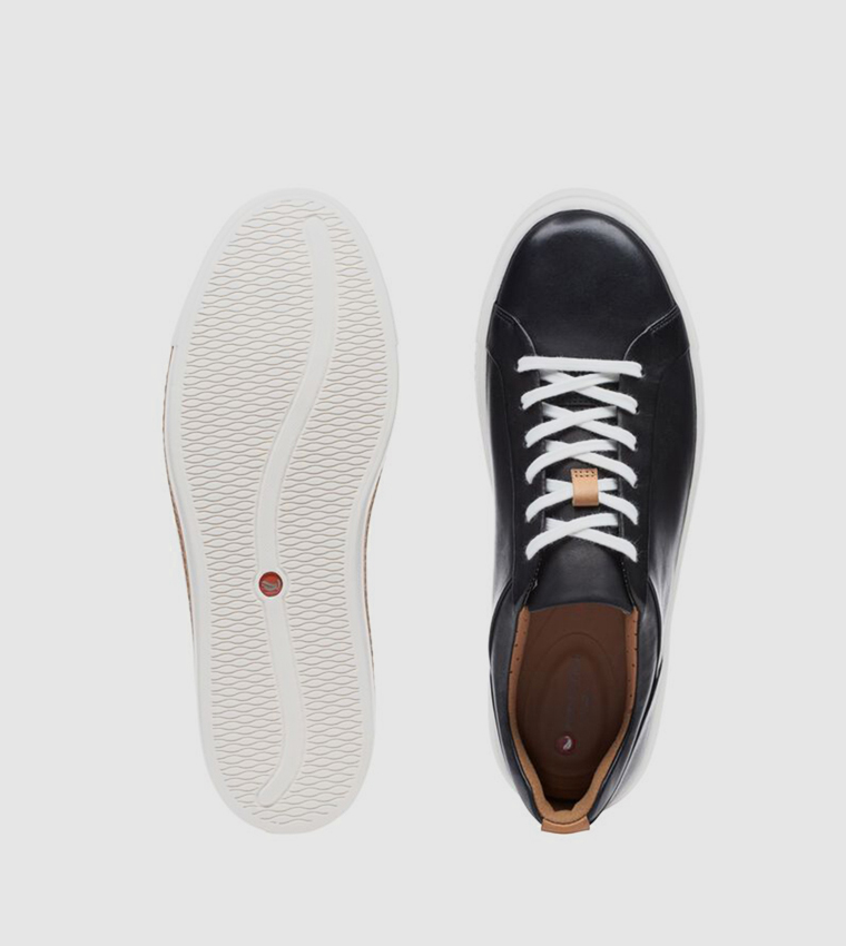 Un Maui Low Top Sneakers