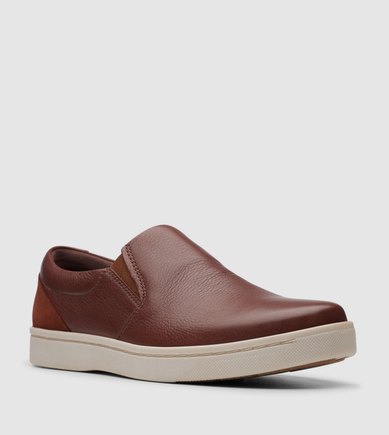 Clarks kitna sale walk