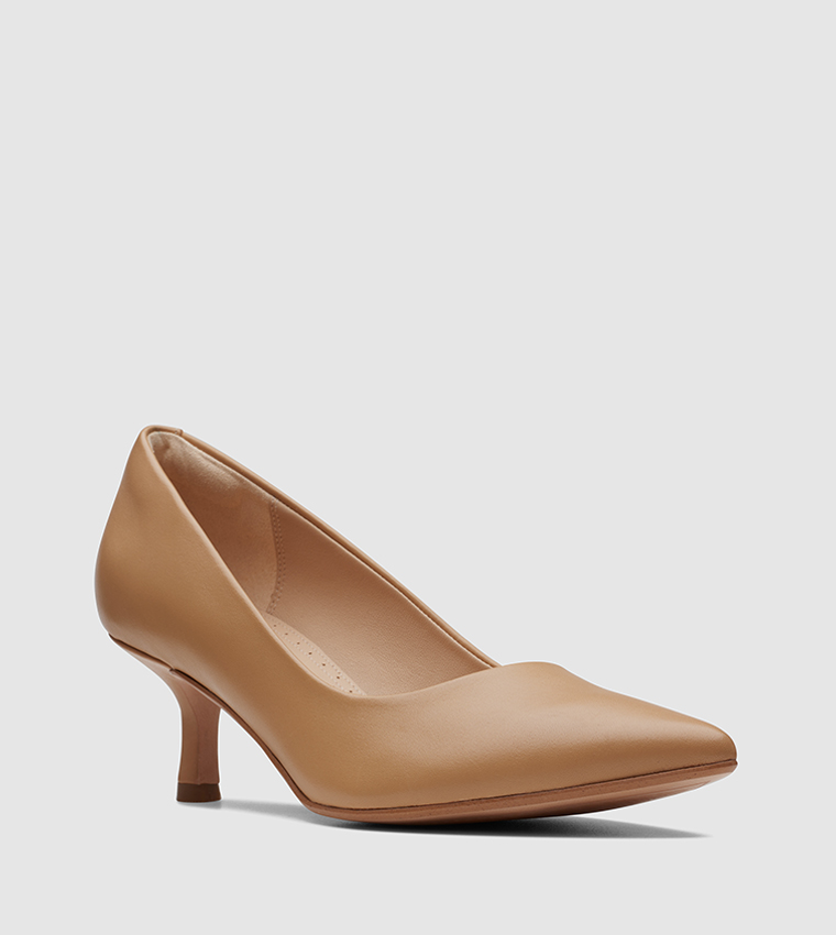 Clarks kitten discount heel court shoes