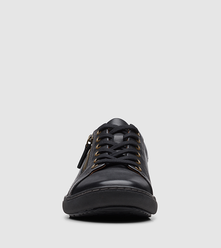 Nalle Lace-Up Sneakers