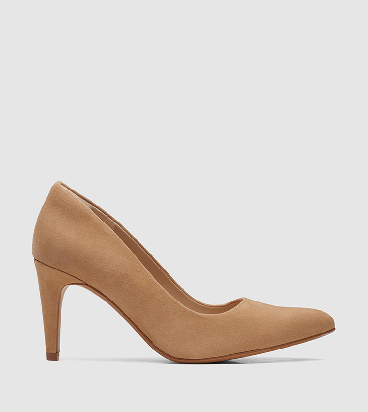 Clarks tan pumps sale