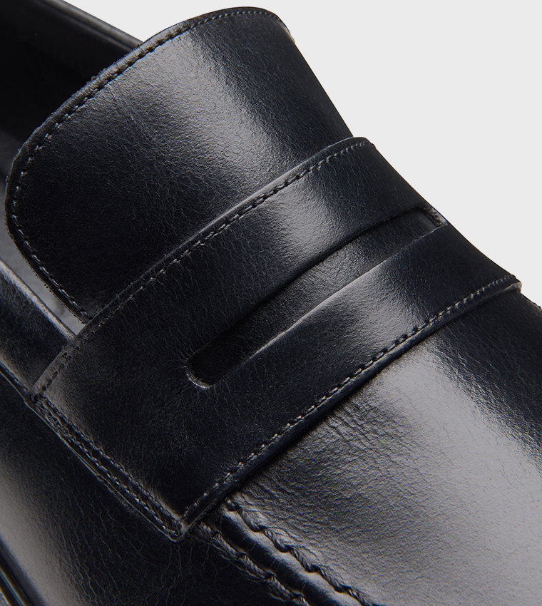 Aldwin Step Textured Loafers