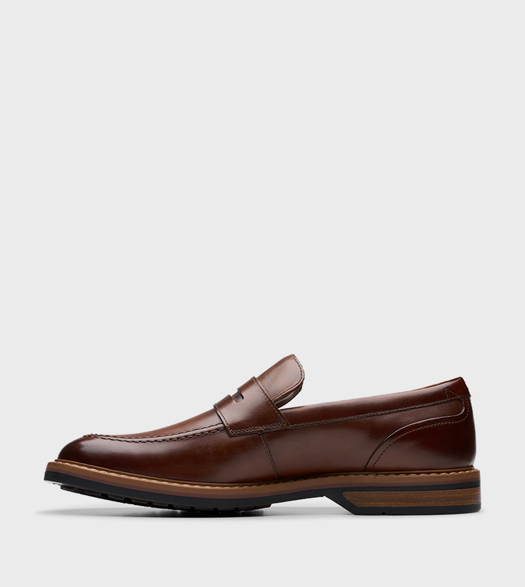 Aldwin Step Textured Loafers