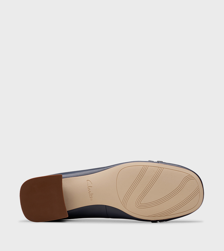 Daiss30 Buckle Detail Pumps