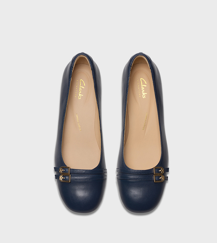 Daiss30 Buckle Detail Pumps