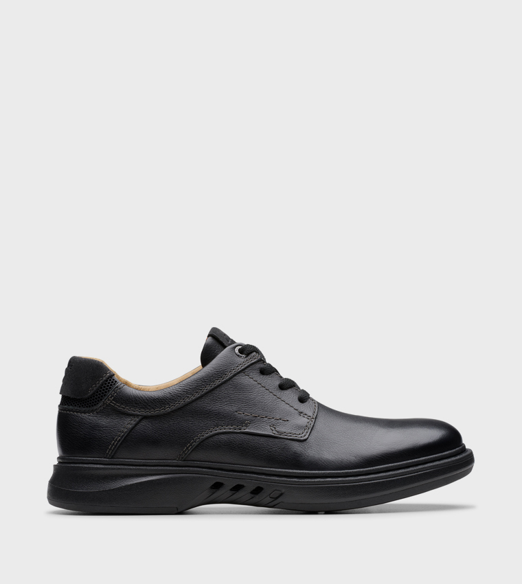 Un Briley Pace Lace Up Casual Shoes
