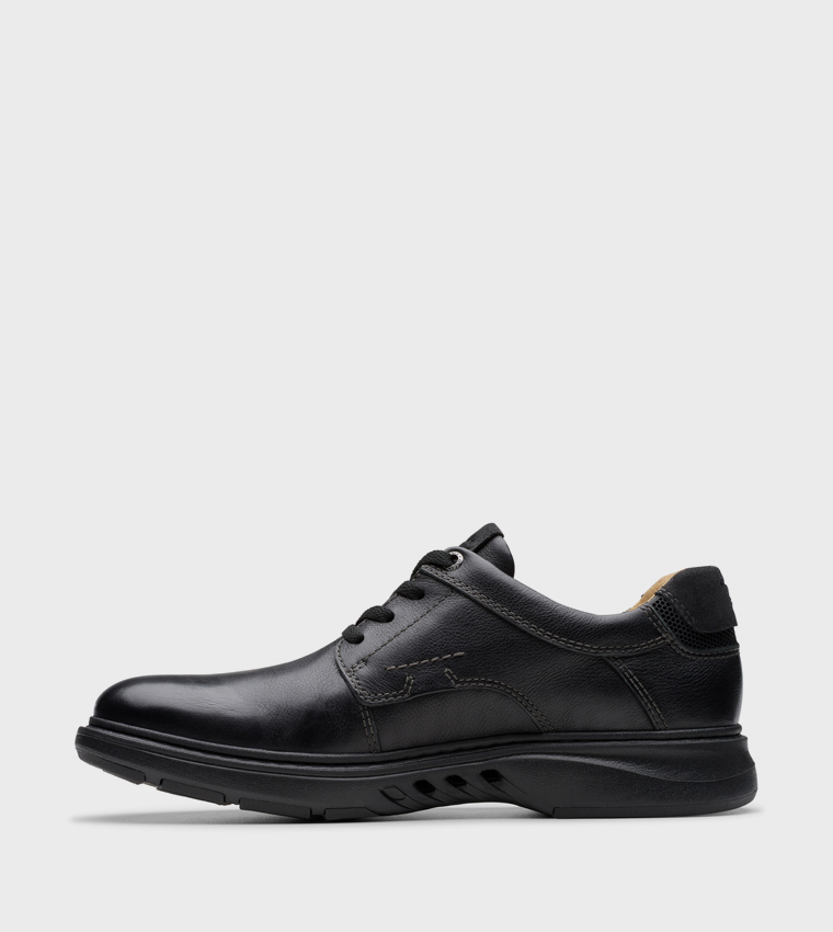 Un Briley Pace Lace Up Casual Shoes