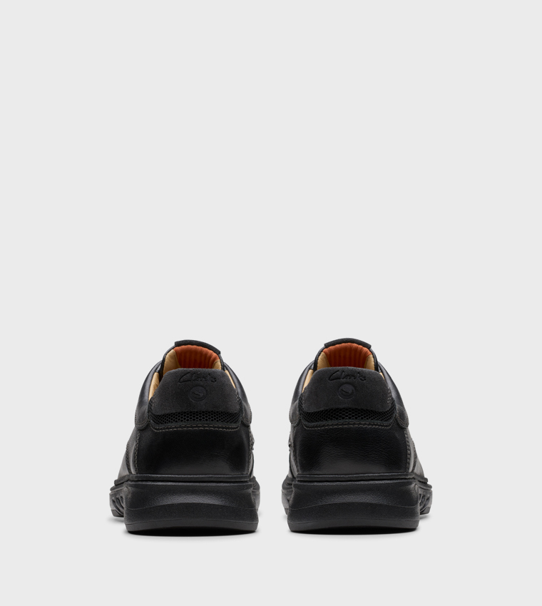 Un Briley Pace Lace Up Casual Shoes