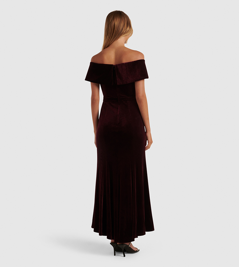 RENESMEE Off Shoulder Velvet Gown