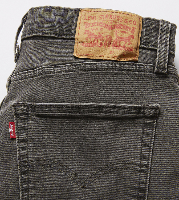 512™ Mid Tapered Jeans