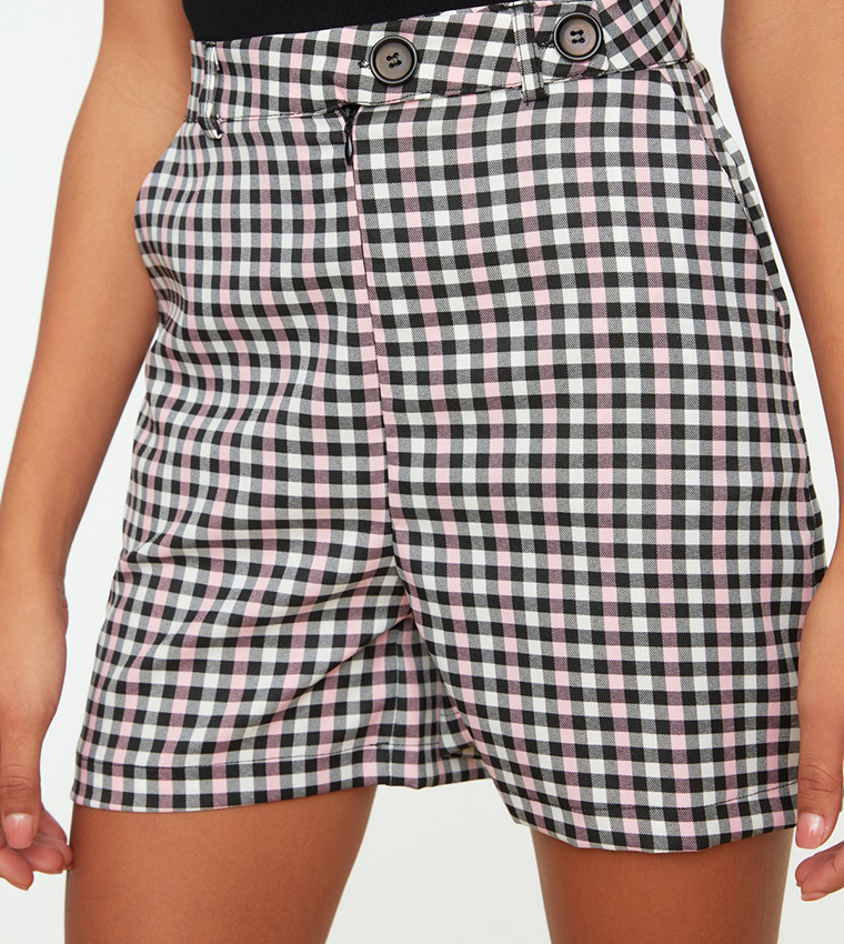 Buy Trendyol Basic Checked Shorts In Multiple Colors | 6thStreet Qatar