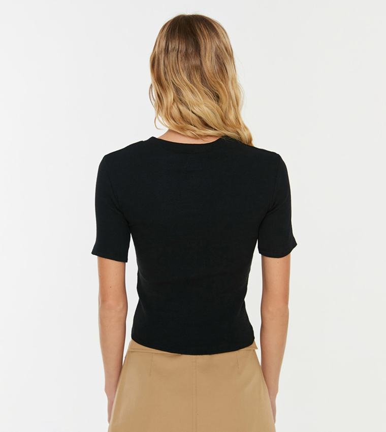 Cut Out Detailed Collar Top