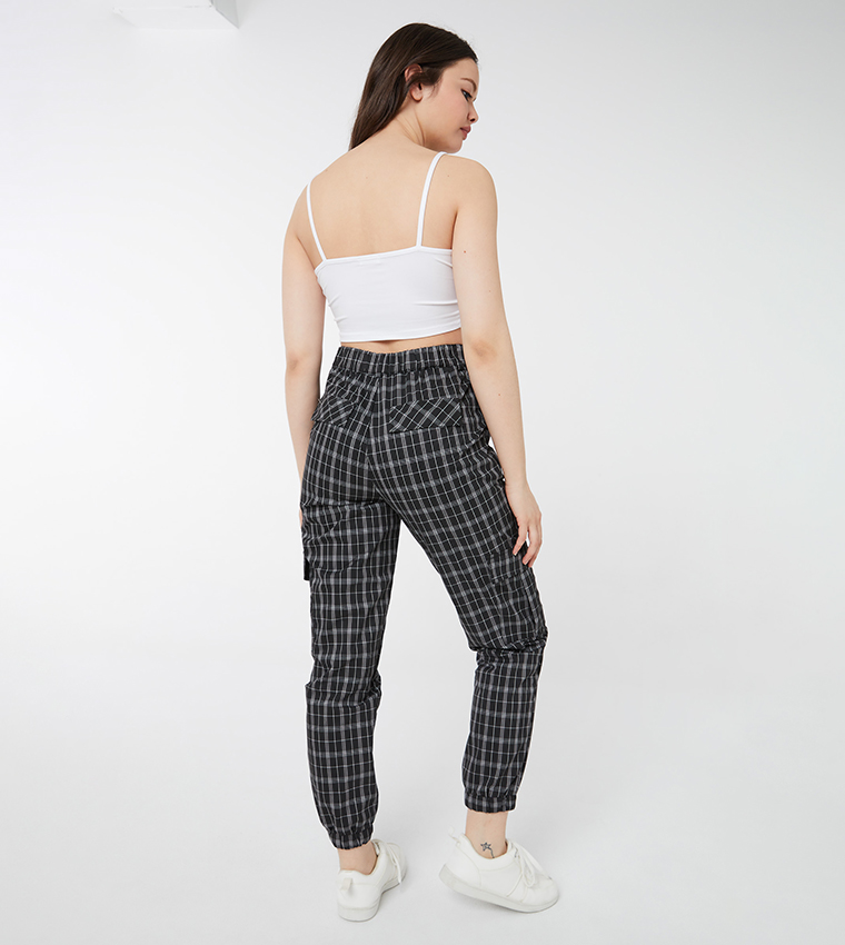 Plaid cheap cargo joggers