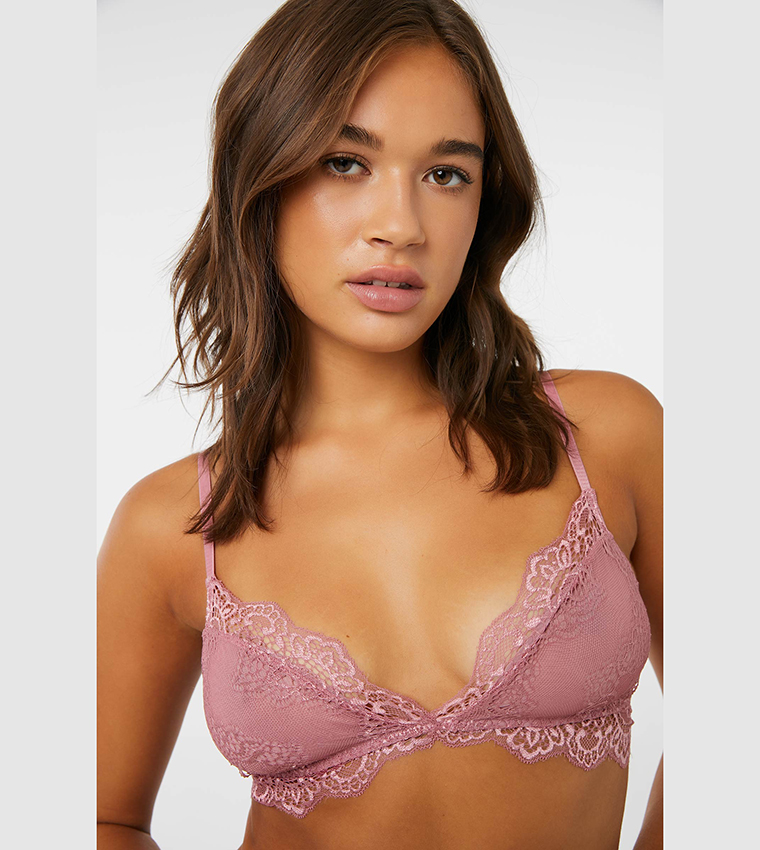 Buy Ardene Scalloped Lace Bralette In Black