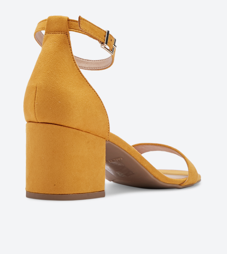 Call it spring 2025 mynah low heel sandal