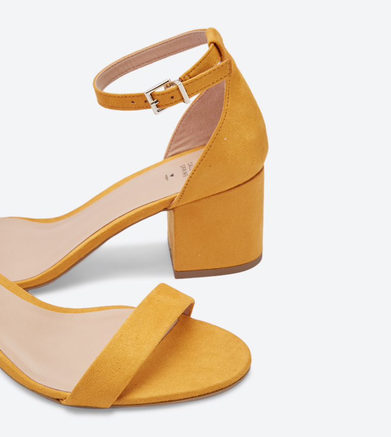 Call it spring 2025 mynah low heel sandal