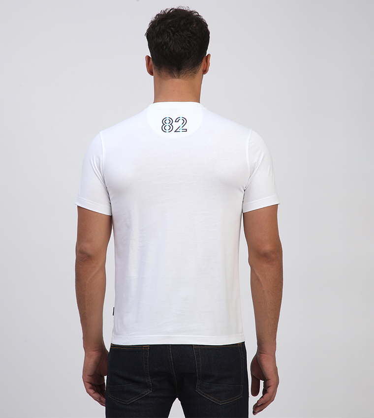 تيشيرت كاجوال بأكمام قصيرة  وطبعة 