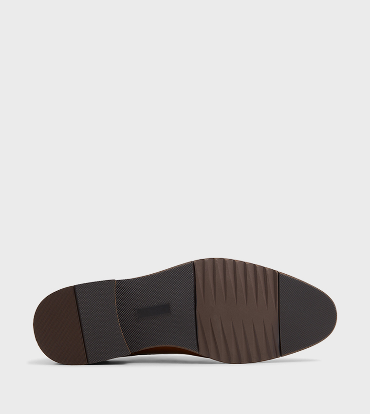 ALWYNN Lace-Up Derby Shoes
