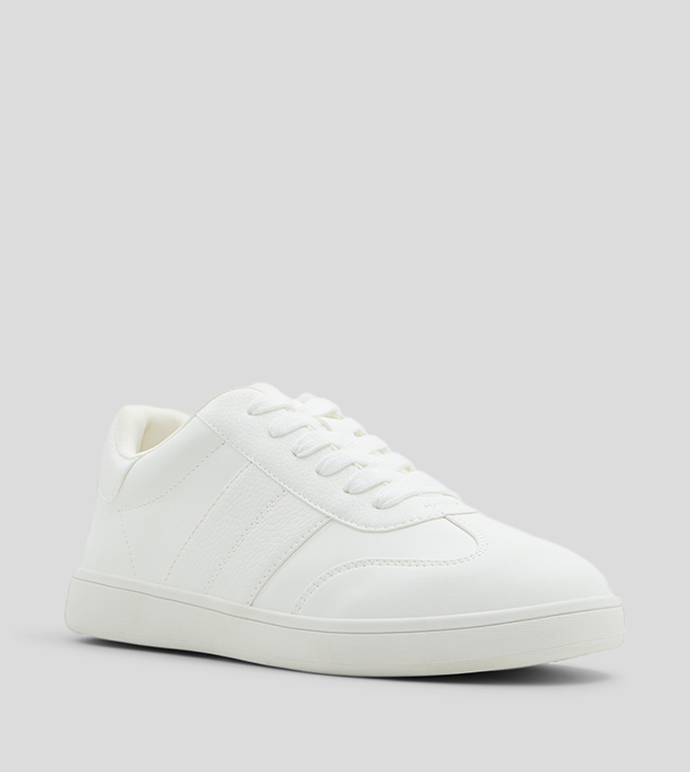 BROOKLYYN Lace-Up Sneakers