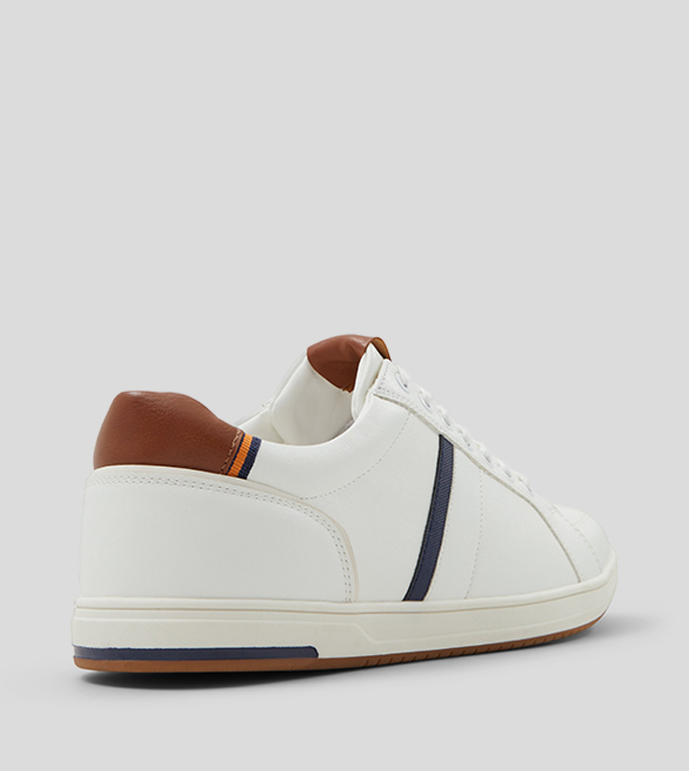 WELTON Round Toe Lace-Up Sneakers