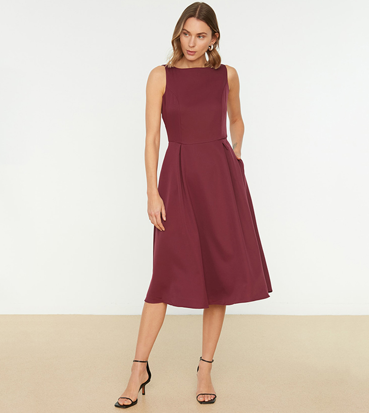 Buy Trendyol Slim Fit Pleated Dress In Maroon 6thStreet Bahrain