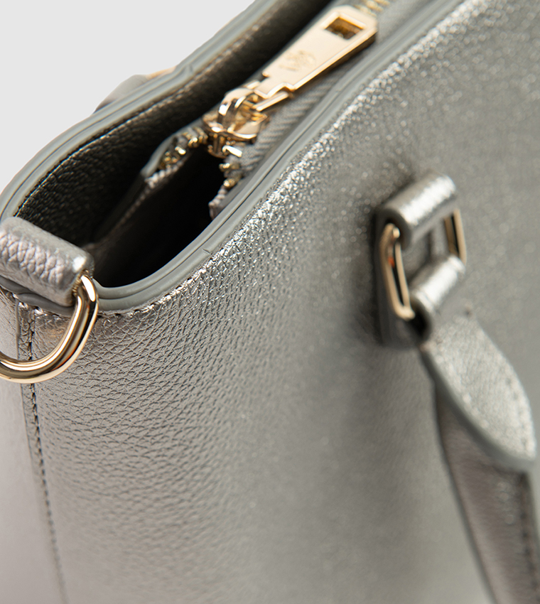 Textured Zip-Closure Tote Bag