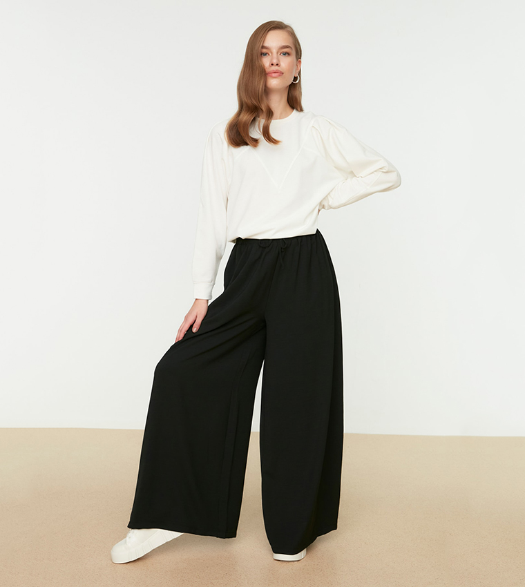 Buy Trendyol Basic Trousers In Black | 6thStreet UAE