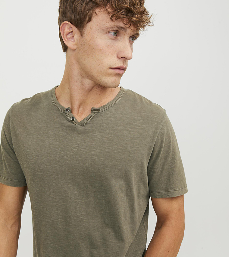 Solid Short Sleeves T-Shirt