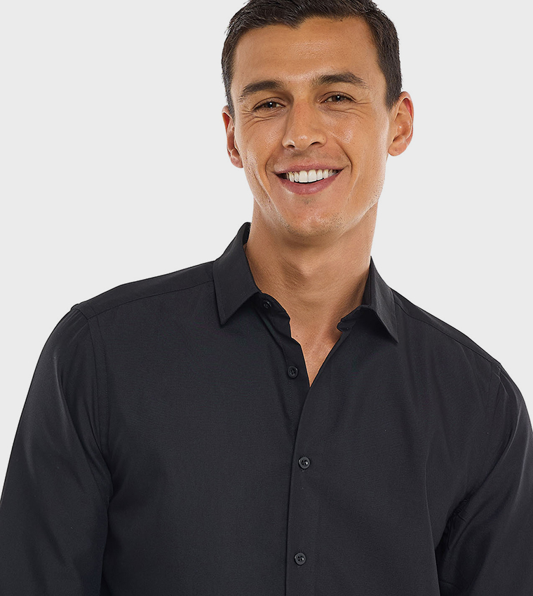 Solid Shirt with Classic Collar and Long Sleeves