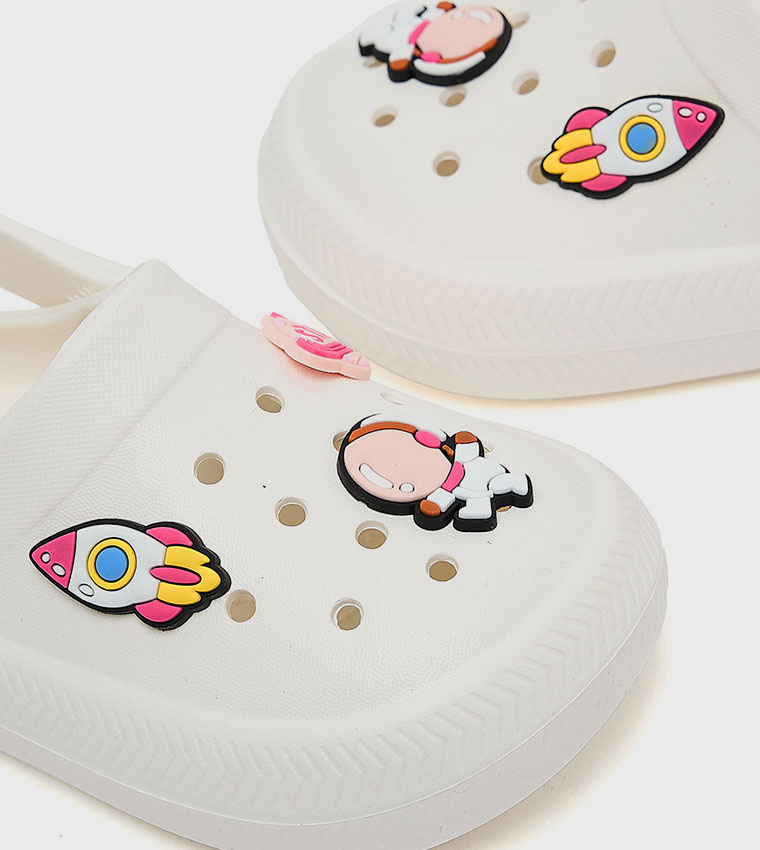 Charms Detail Clogs