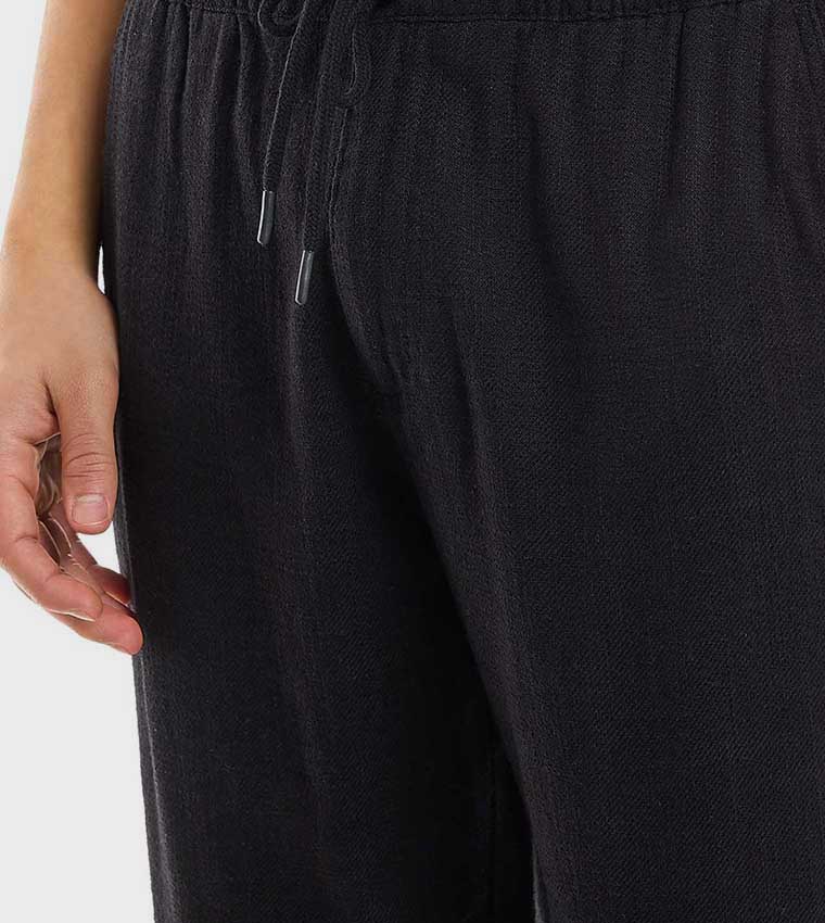 بنطال بخصر برباط