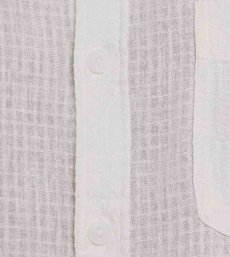 Solid Shirt With Spread Collar and Long Sleeves