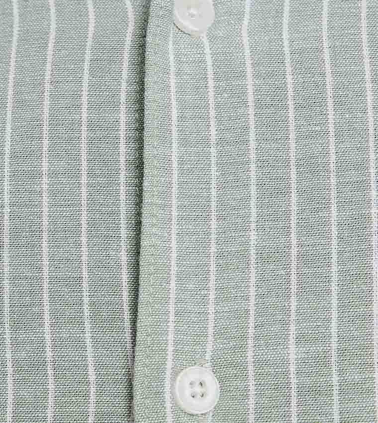 Textured Shirt With Stand Collar and Long Sleeves