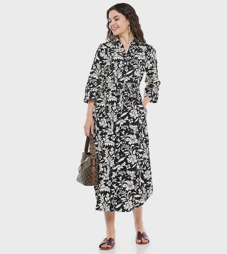 Patterned Shirt Dress with Classic Collar and 3/4 Sleeves