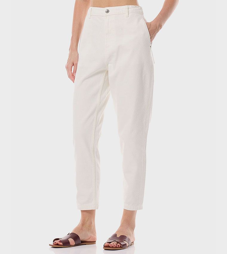 Solid Mom Fit Jeans with Button Closure
