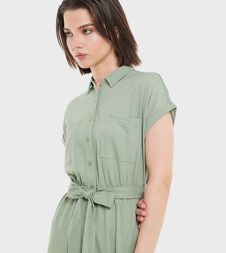 Belted Shirt Dress with Classic Collar and Short Sleeves
