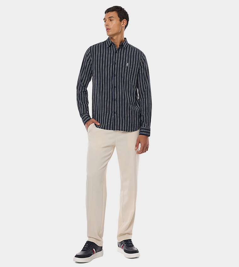 Solid Tapered Fit Trousers with Drawstring Waist