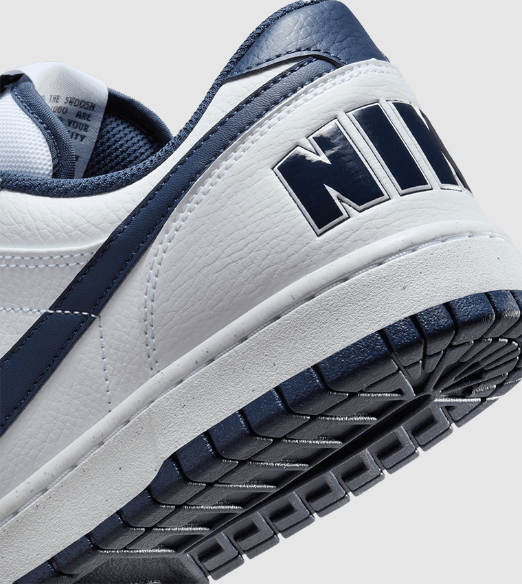 BIG Low Top Sneakers